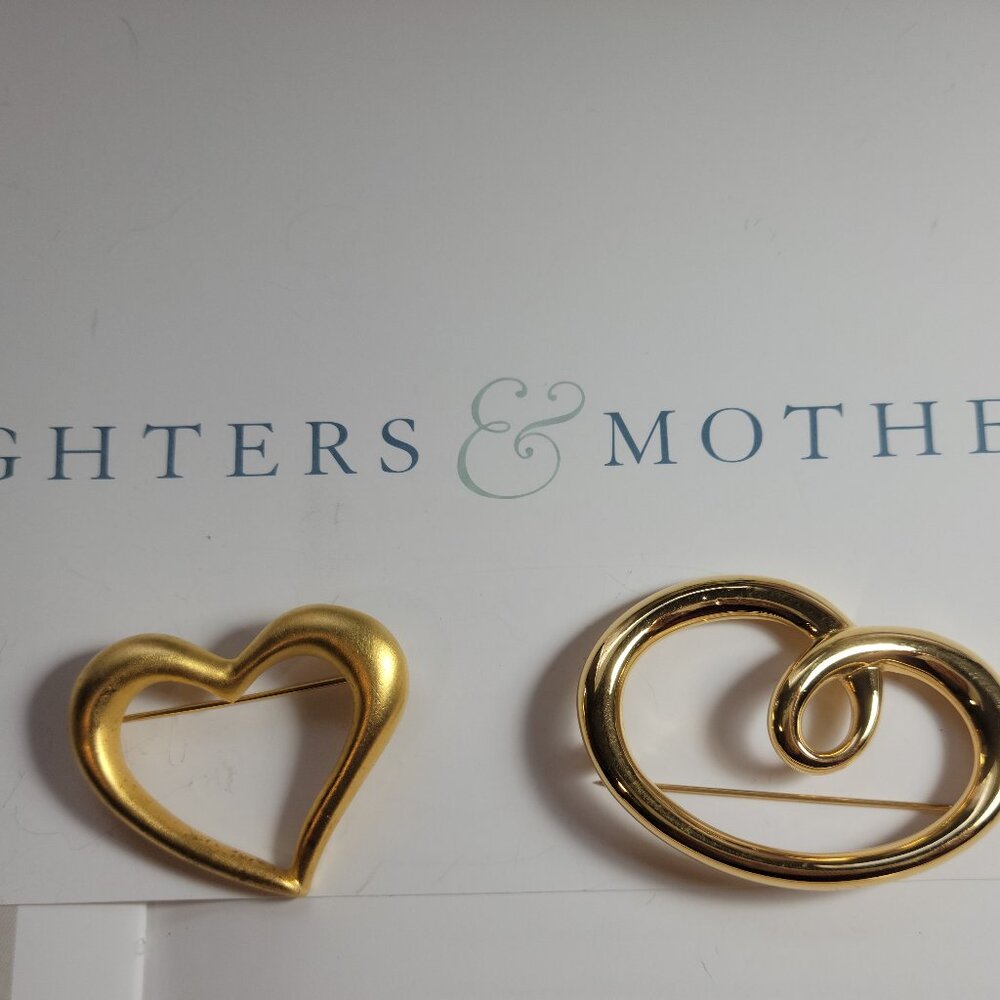 Mother and Daughter Gift Hearts "I share my Heart with my Daughter" Two Brooches